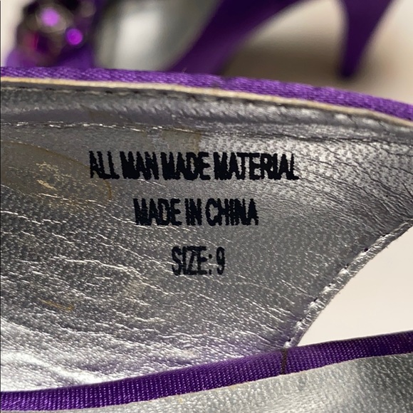 Heels - Picture 4 of 5